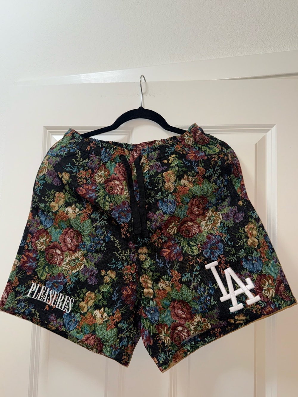 Pleasures x MLB LA Floral Jacquard Shorts - Black Multi